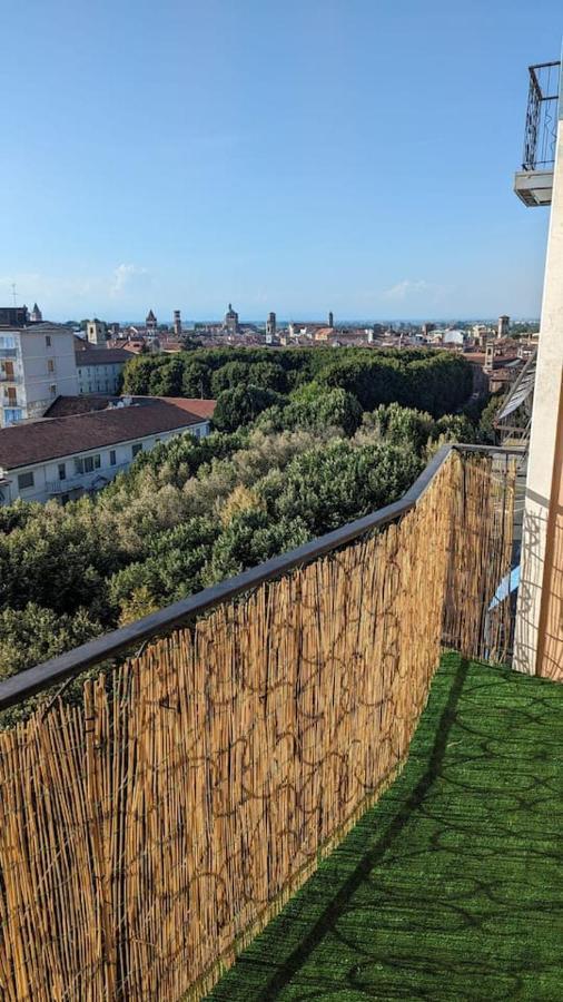 La Terrazza Del Re Leilighet Vercelli Eksteriør bilde